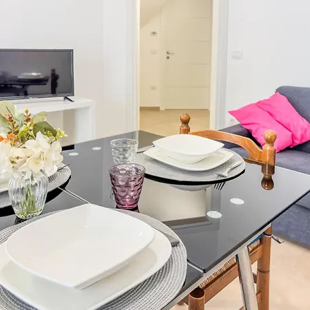 Апартаменты Il Faro Pt - Пинето